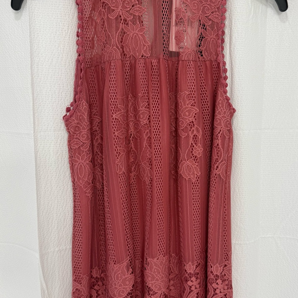 Miss Chievous Lace Sleeveless Top in Pink